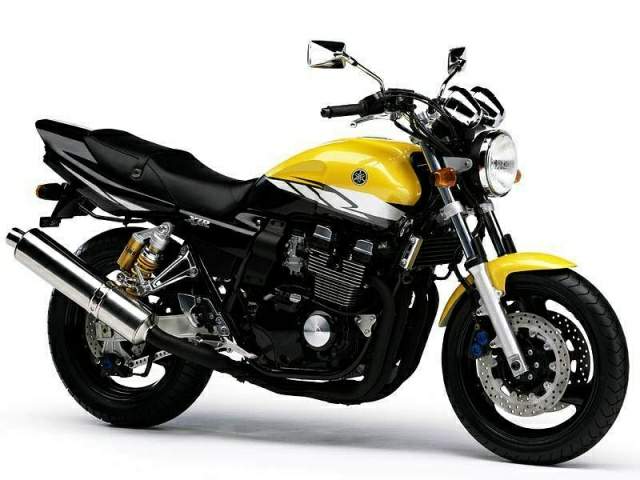 2001 Yamaha XJR400R